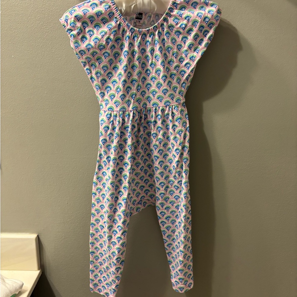 Tea Collection NWOT romper. The cutest print!